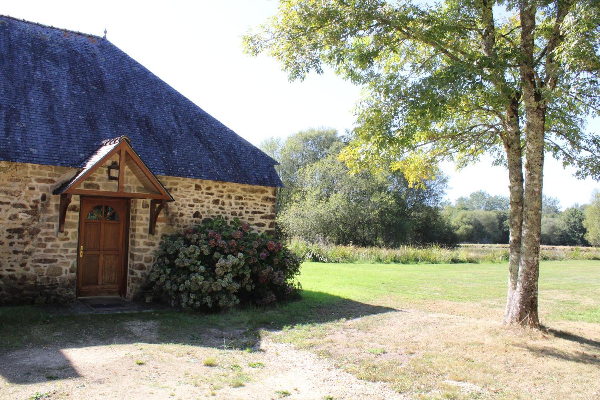 Chateau De Lannouan Landévant Exterior foto